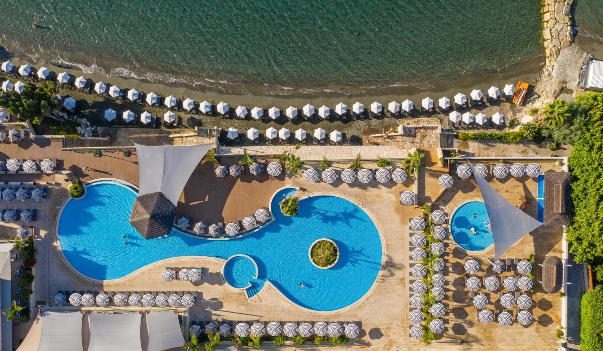 Royal Apollonia By Louis Hotels Limassol Exterior photo Aerial view of the beach