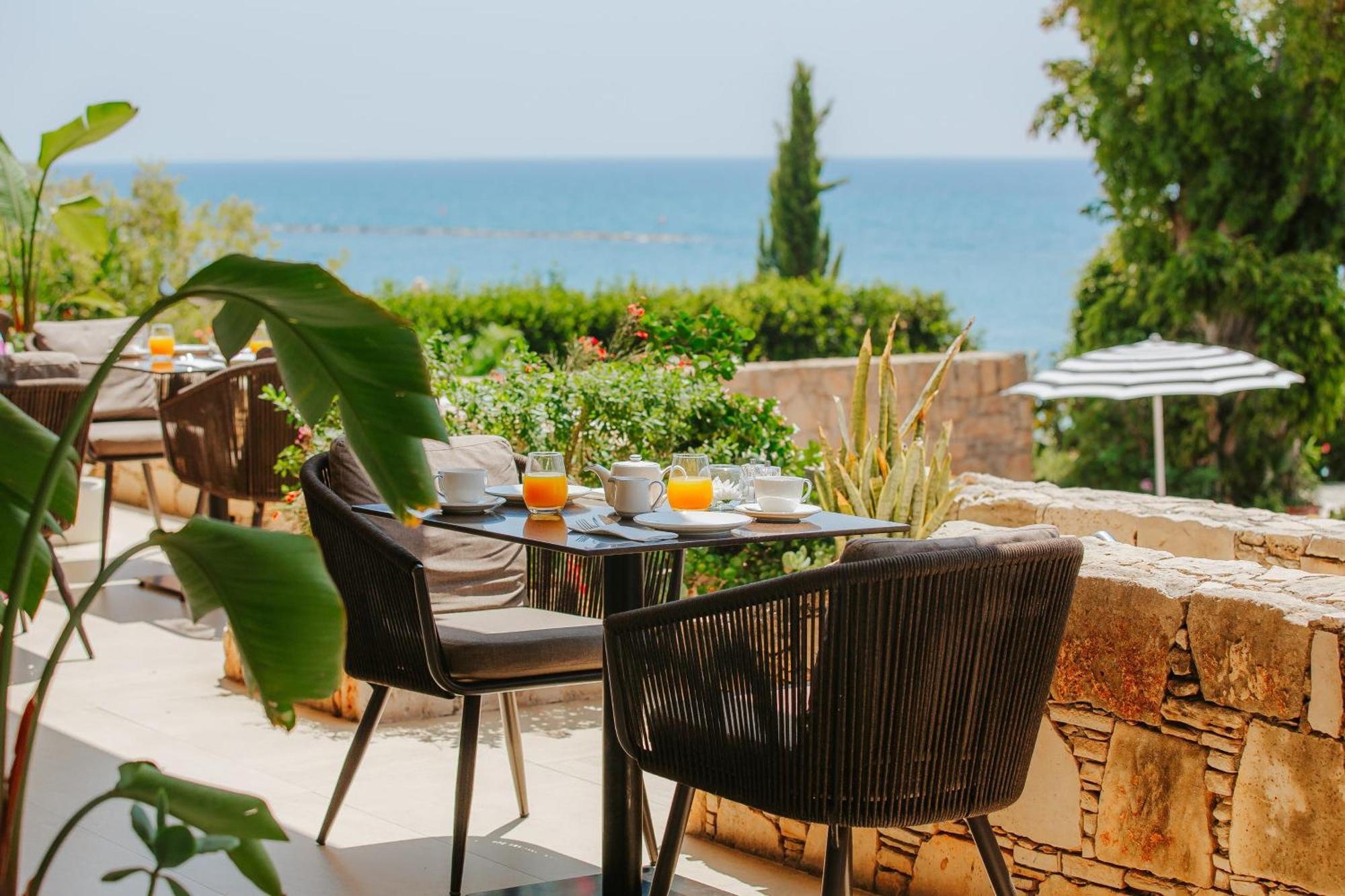 Royal Apollonia By Louis Hotels Limassol Exterior photo The hotel's restaurant