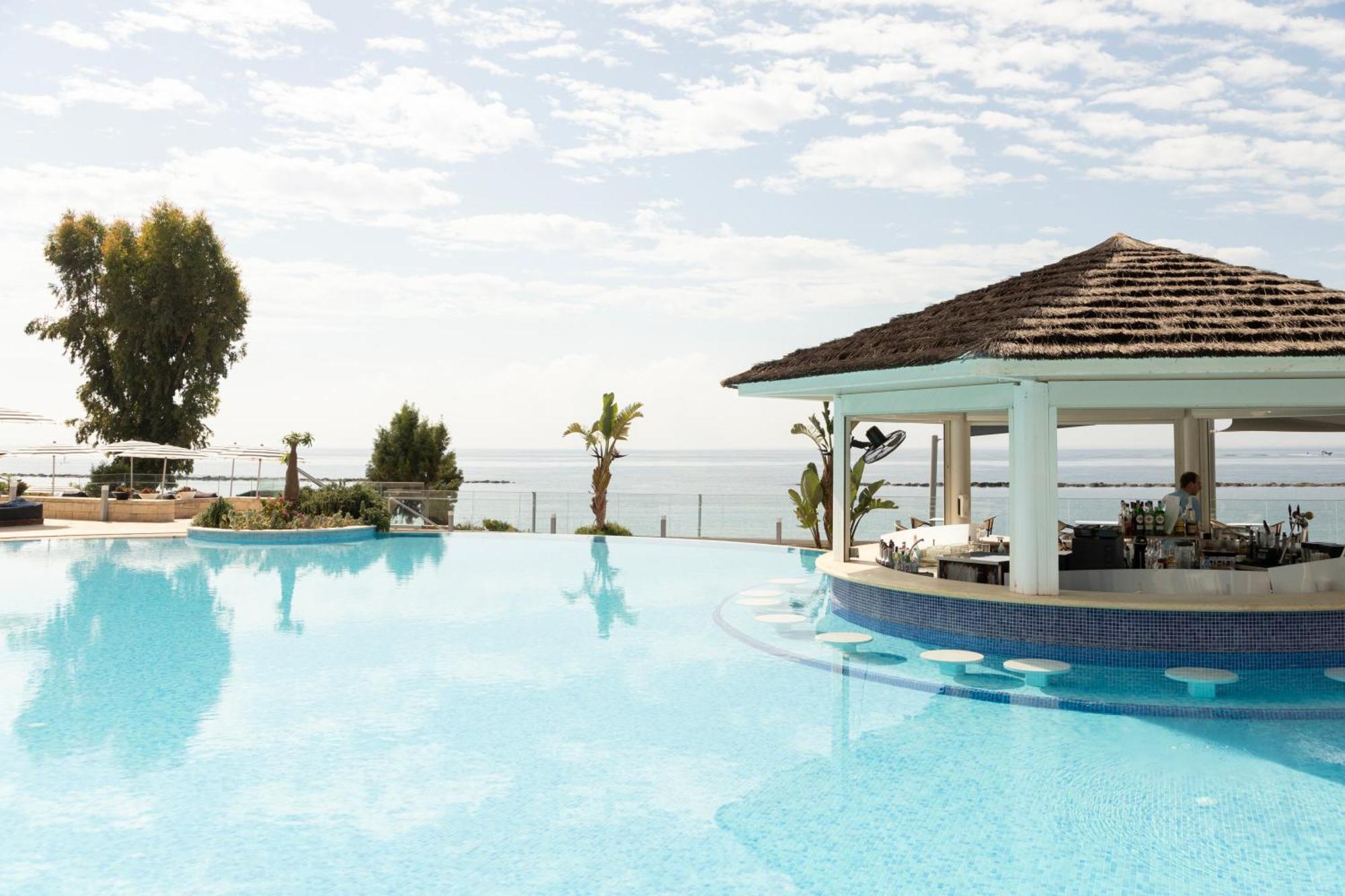 Royal Apollonia By Louis Hotels Limassol Exterior photo The swimming pool at the hotel